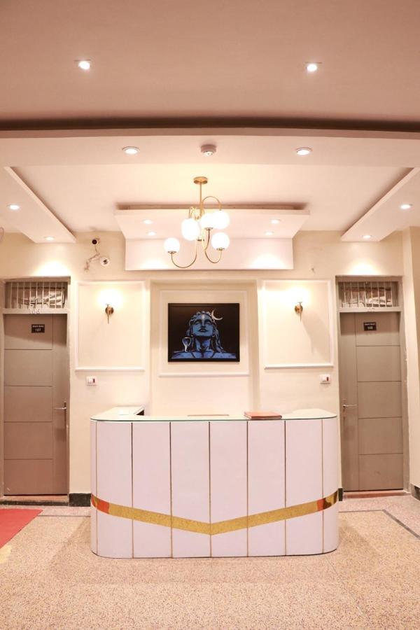 ניו דלהי Amrit Hotel מראה חיצוני תמונה