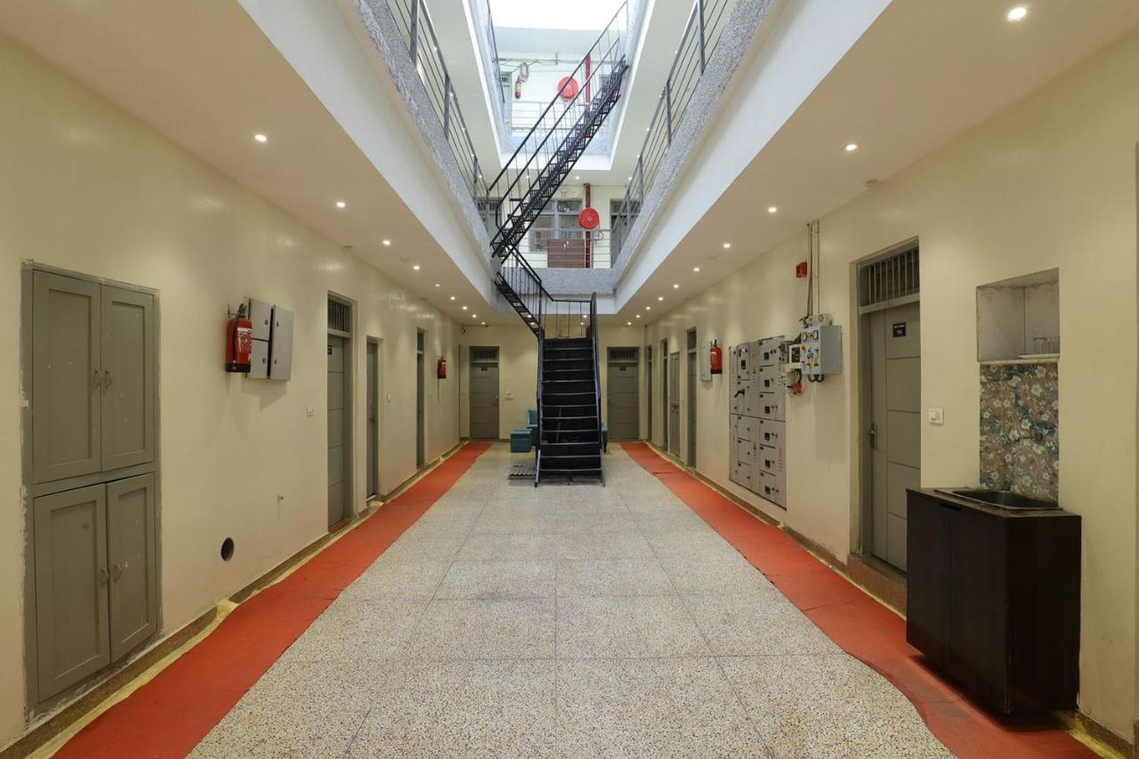 ניו דלהי Amrit Hotel מראה חיצוני תמונה
