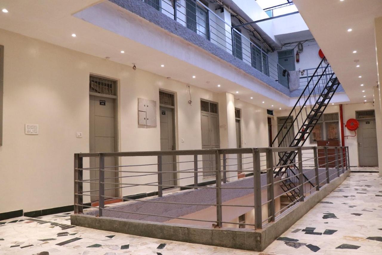 ניו דלהי Amrit Hotel מראה חיצוני תמונה